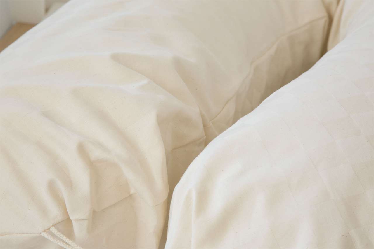 purenature Side sleeper pillow - nursing pillow: With organic cover & kapok filling Saisonale Angebote