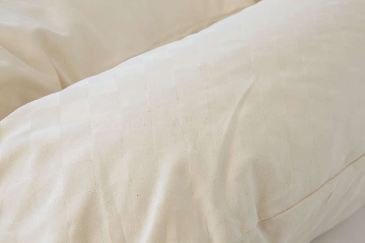 purenature Side sleeper pillow - nursing pillow: With organic cover & kapok filling Saisonale Angebote