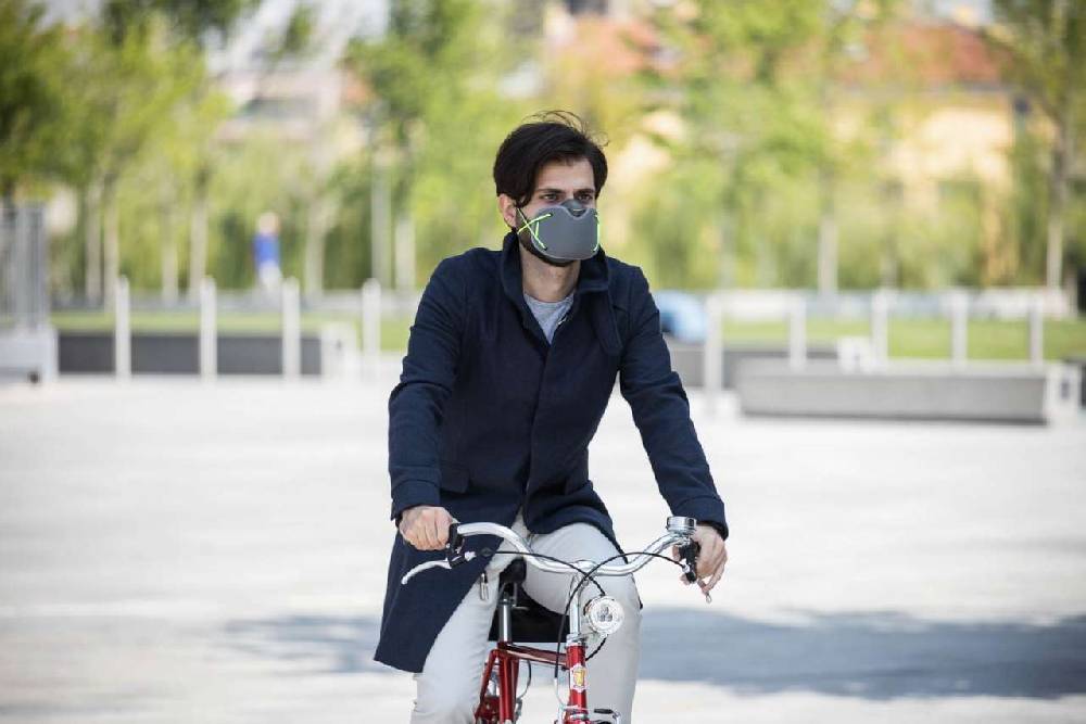 banale BANALE Pollution Face Mask with Activated Carbon Filter Begrenztes Angebot