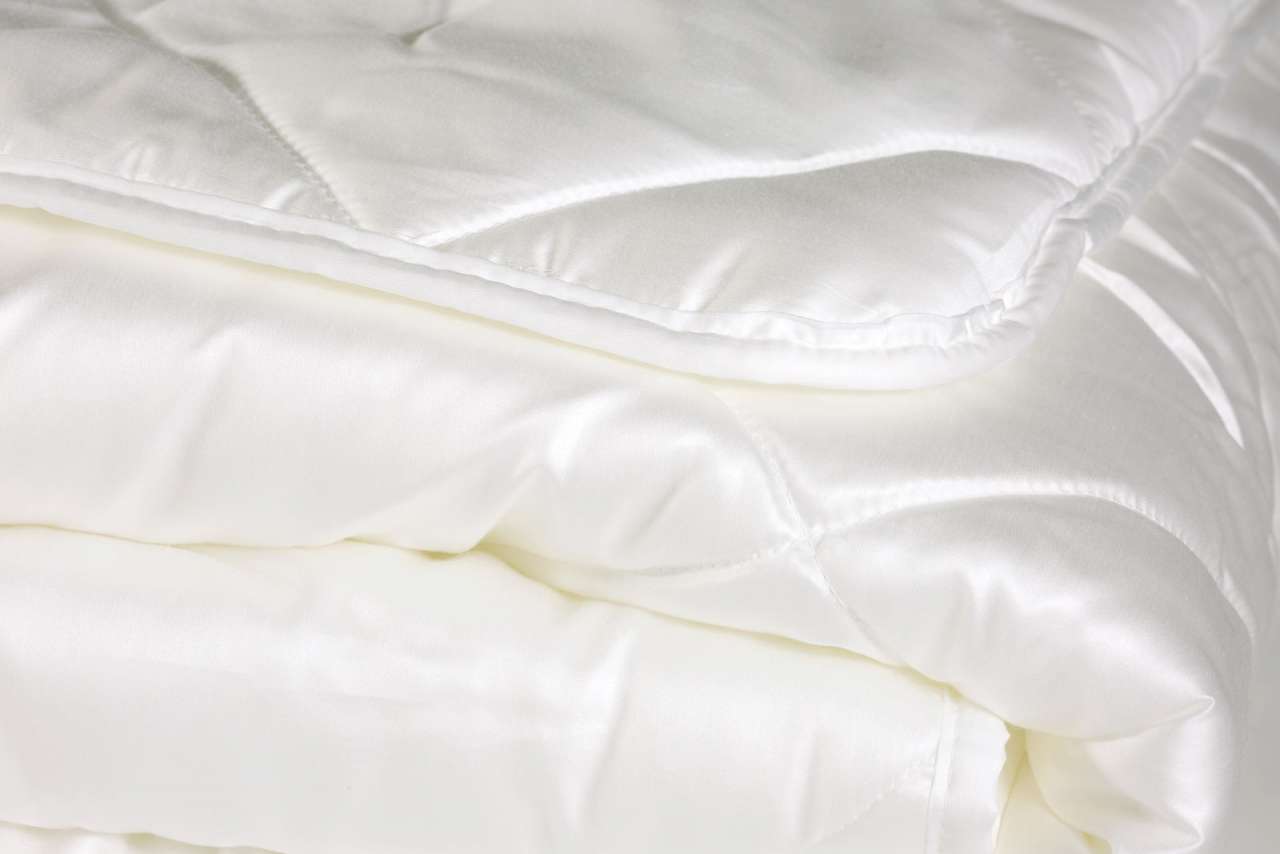 purenature Tencel Duo quilted bed with Tencel cover especially kind to the skin Im Verkauf