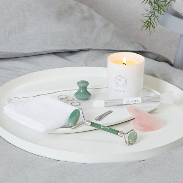 ESPA Rose Quartz Gua Sha Tool Rabatte dieses Monats