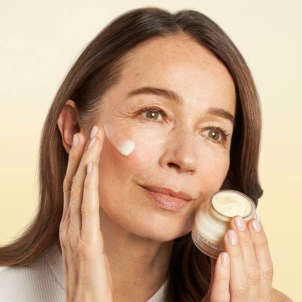 Bobbi Brown Vitamin Enriched Face Base 50 ml Fabrikladen