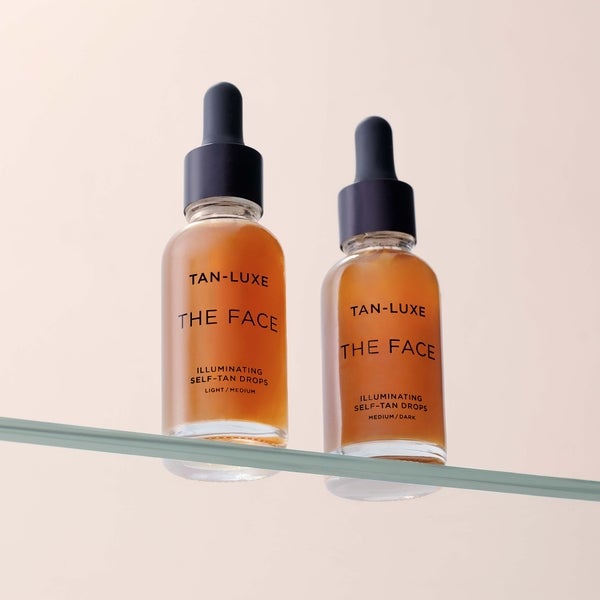 Tan-Luxe The Face Illuminating Self-Tan Drops 30ml - Medium/Dark Kostenlose Rückgabe