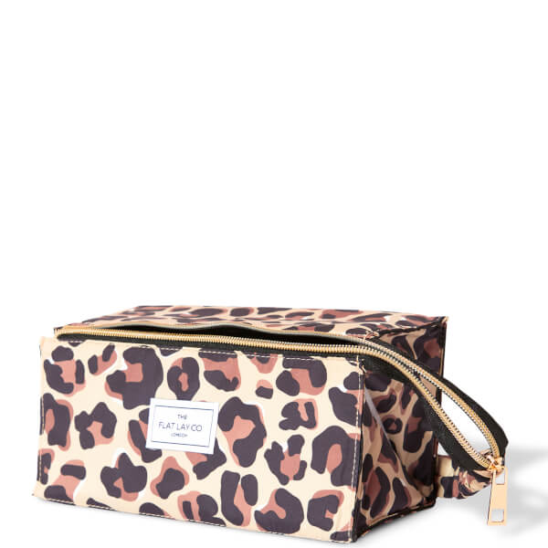 The Flat Lay Co. Open Flat Box Bag - Leopard Print Sonderangebote