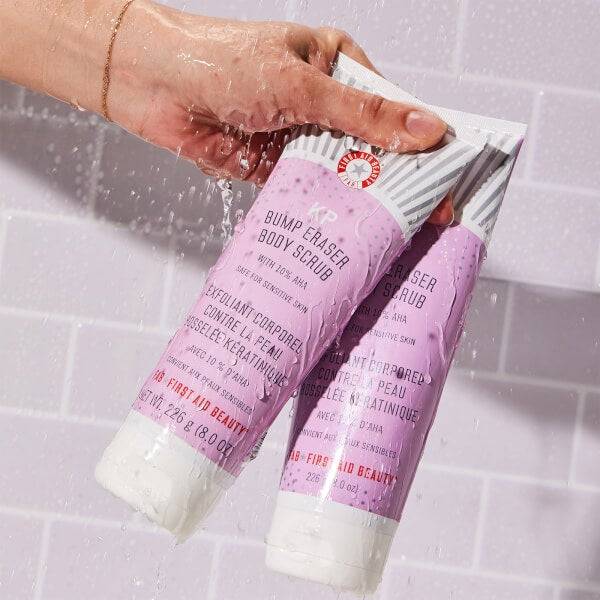 First Aid Beauty KP Bump Eraser Body Scrub with 10% AHA 283.5g Blitzverkäufe