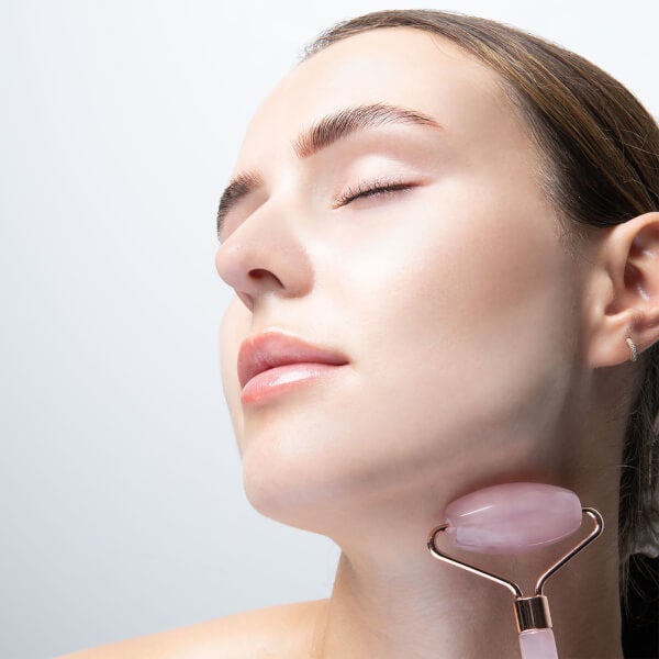 brushworks HD Rose Quartz Resin Roller & Gua Sha VIP-Rabatte