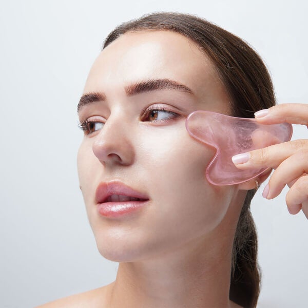 brushworks HD Rose Quartz Resin Roller & Gua Sha VIP-Rabatte