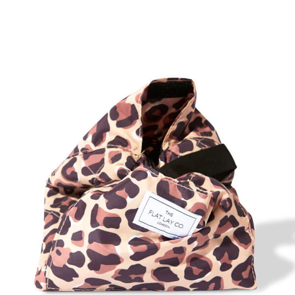 The Flat Lay Co. Drawstring Bag - Leopard Print Letzte 3 Tage