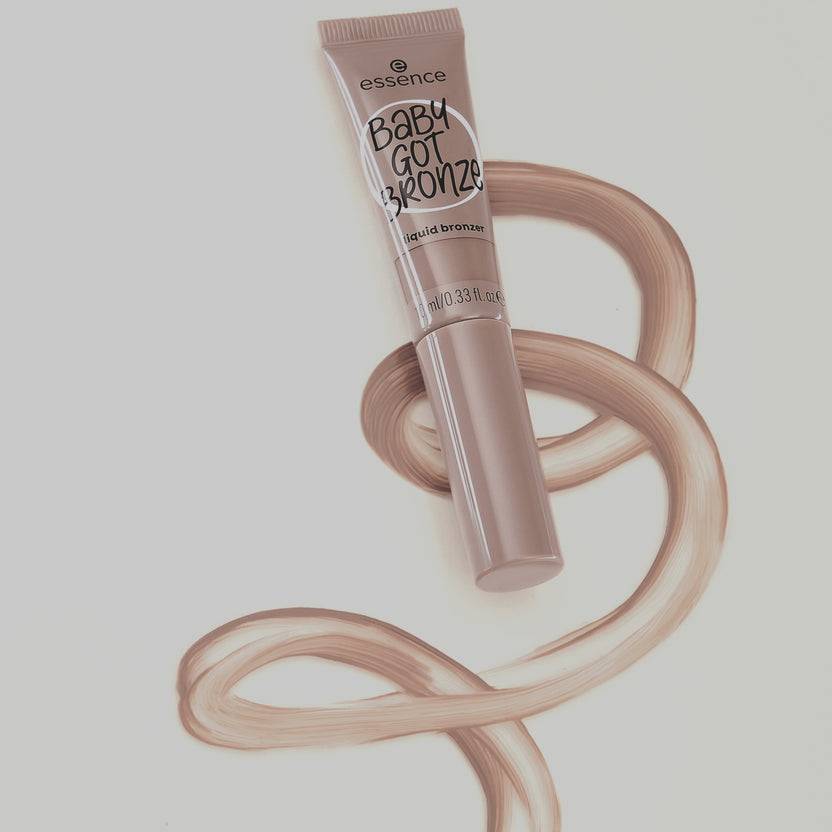Essence BABY GOT BRONZE liquid bronzer (10ml) Kostenloser Versand