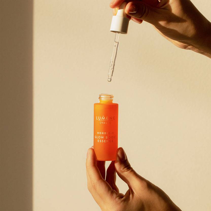 Lumene NORDIC-C [VALO] Glow Boost Essence (30ml) im Angebot