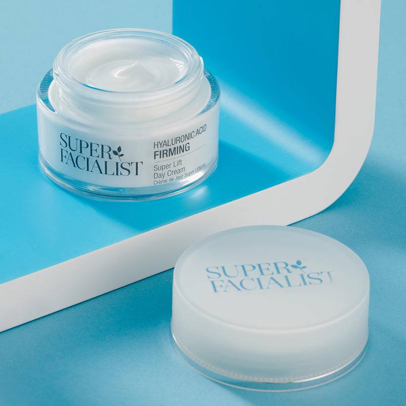 Super Facialist Hyaluronic Acid Firming Super Lift Day Cream (50ml) Riesige Ersparnisse