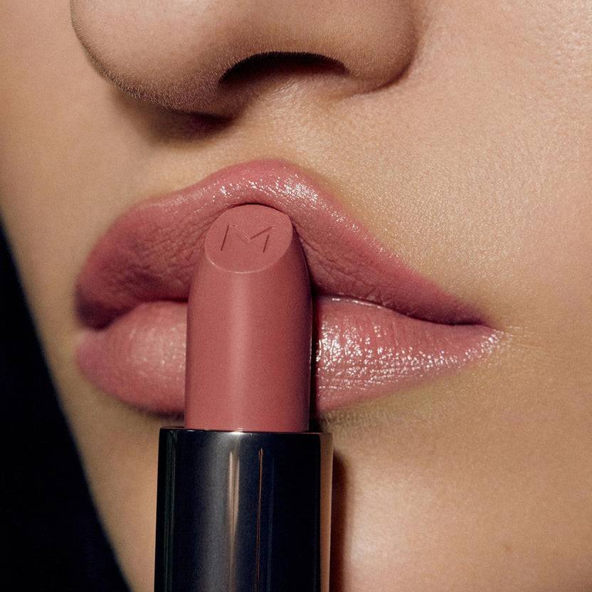 MÁDARA Cosmetics DAZZLE NIGHTS Satin Shine Lipstick (3.8g) Kostenloser Versand