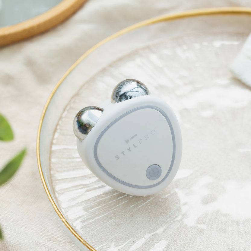 STYLPRO Mini Microcurrent Facial Toning Device Vatertagsangebot