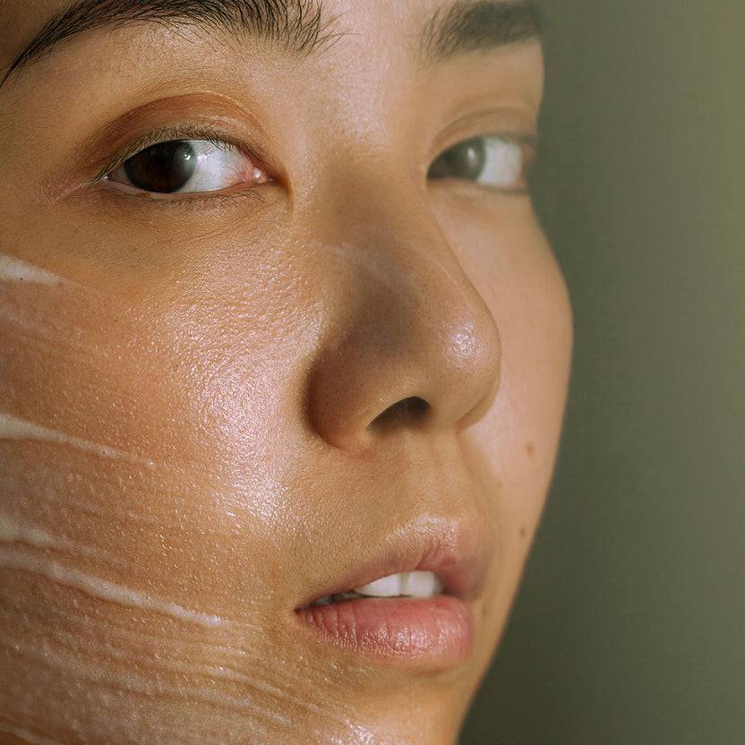 MÁDARA Cosmetics Brightening AHA Peel Mask (60ml) zollfrei