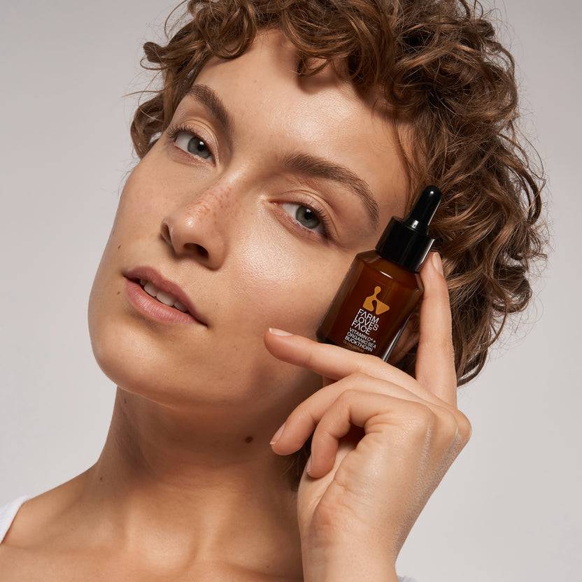Farm Loves Face Vitamin C + Organic Sea Buckthorn Glow Serum (28ml) Verkauf