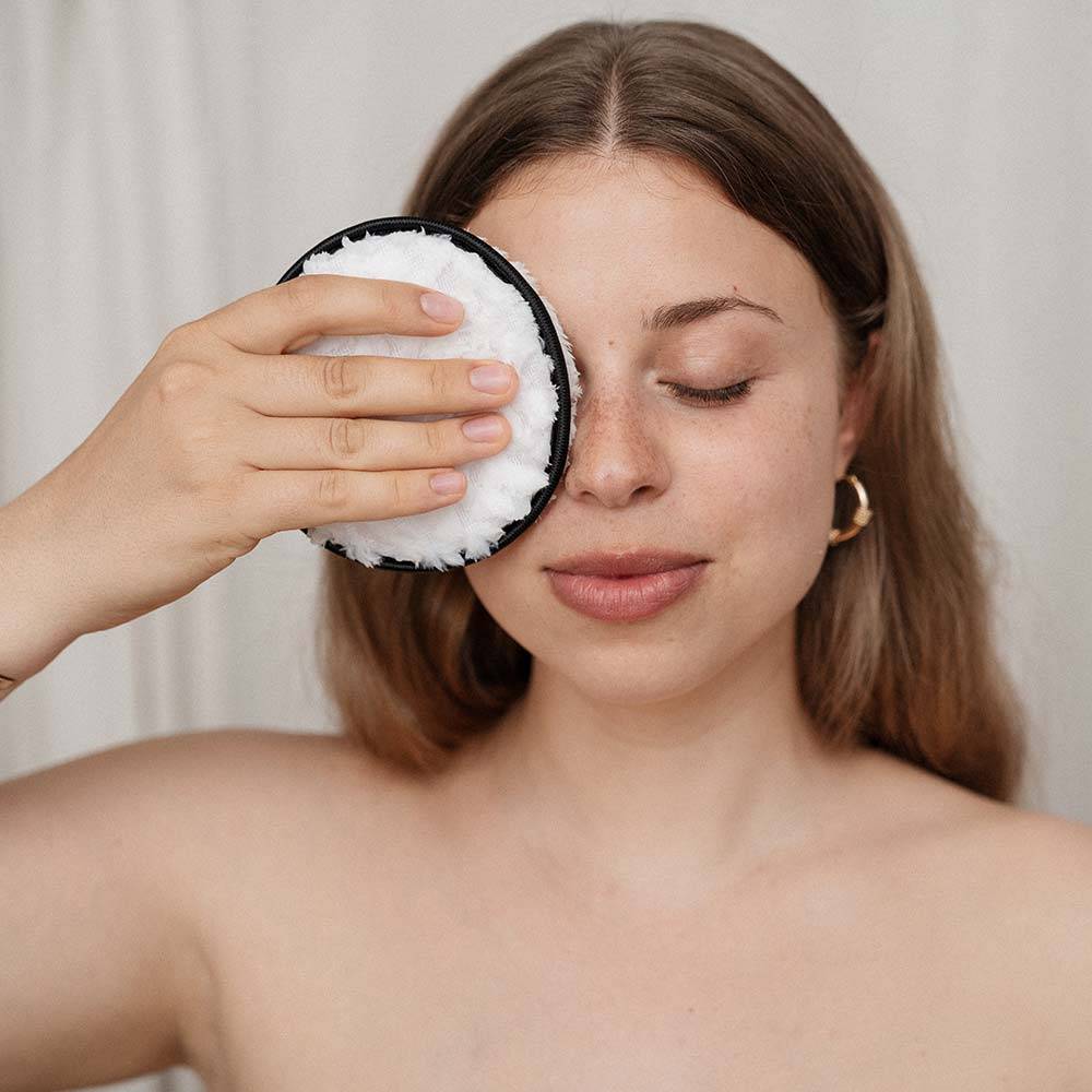 Strong Cosmetics Cleaning Pad Set Letzte 3 Tage